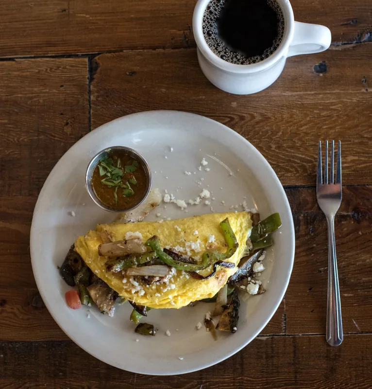 Vegetarian Fajita omelette at Grapevine Cafe