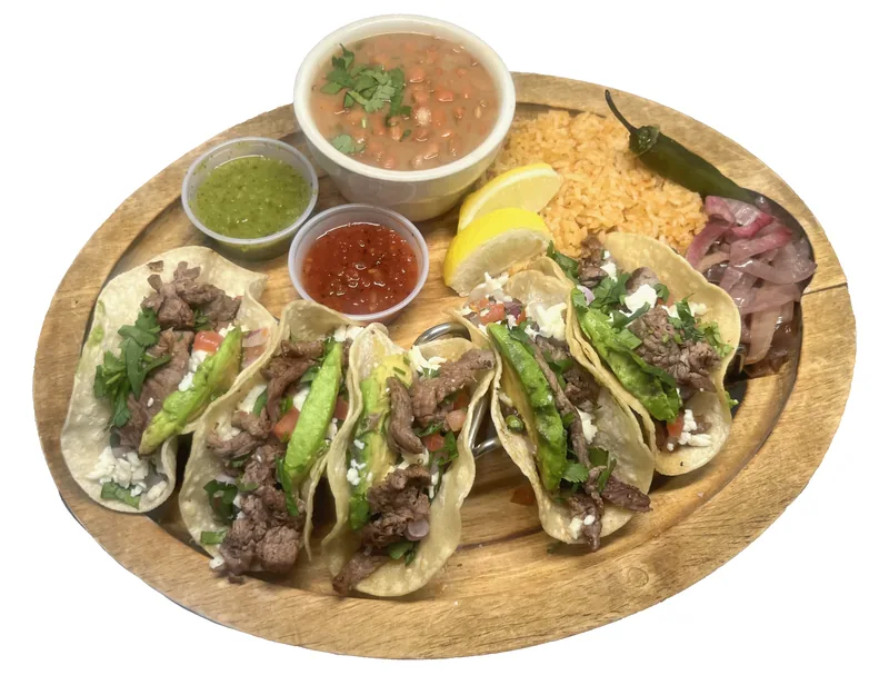 Lobo’s Street Tacos at Lobo Del Mar Cafe