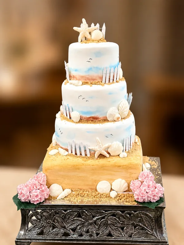 Custom Cakes at Peggy's Cakes and More